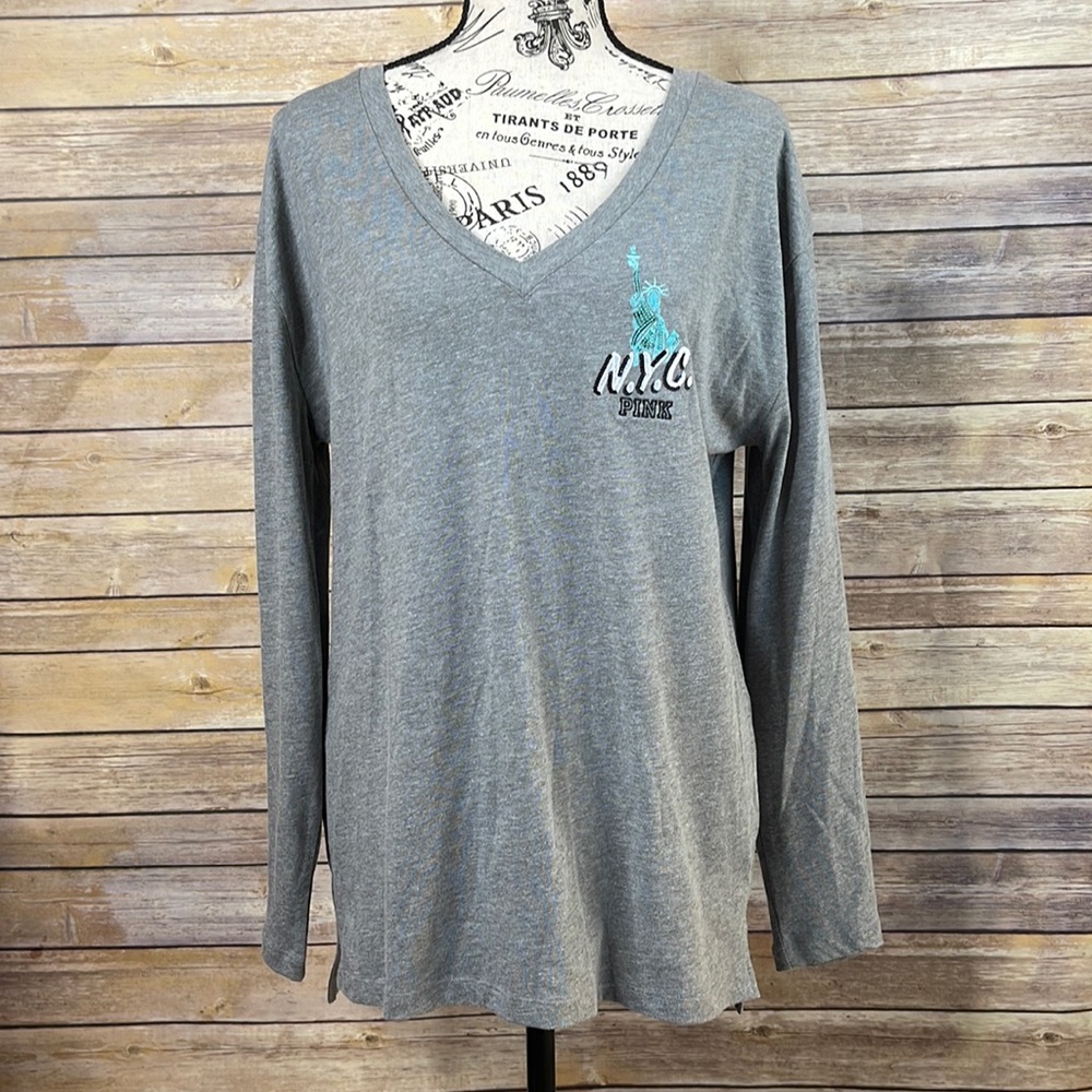 🗽NWT VS PINK NYC sequin long sleeve